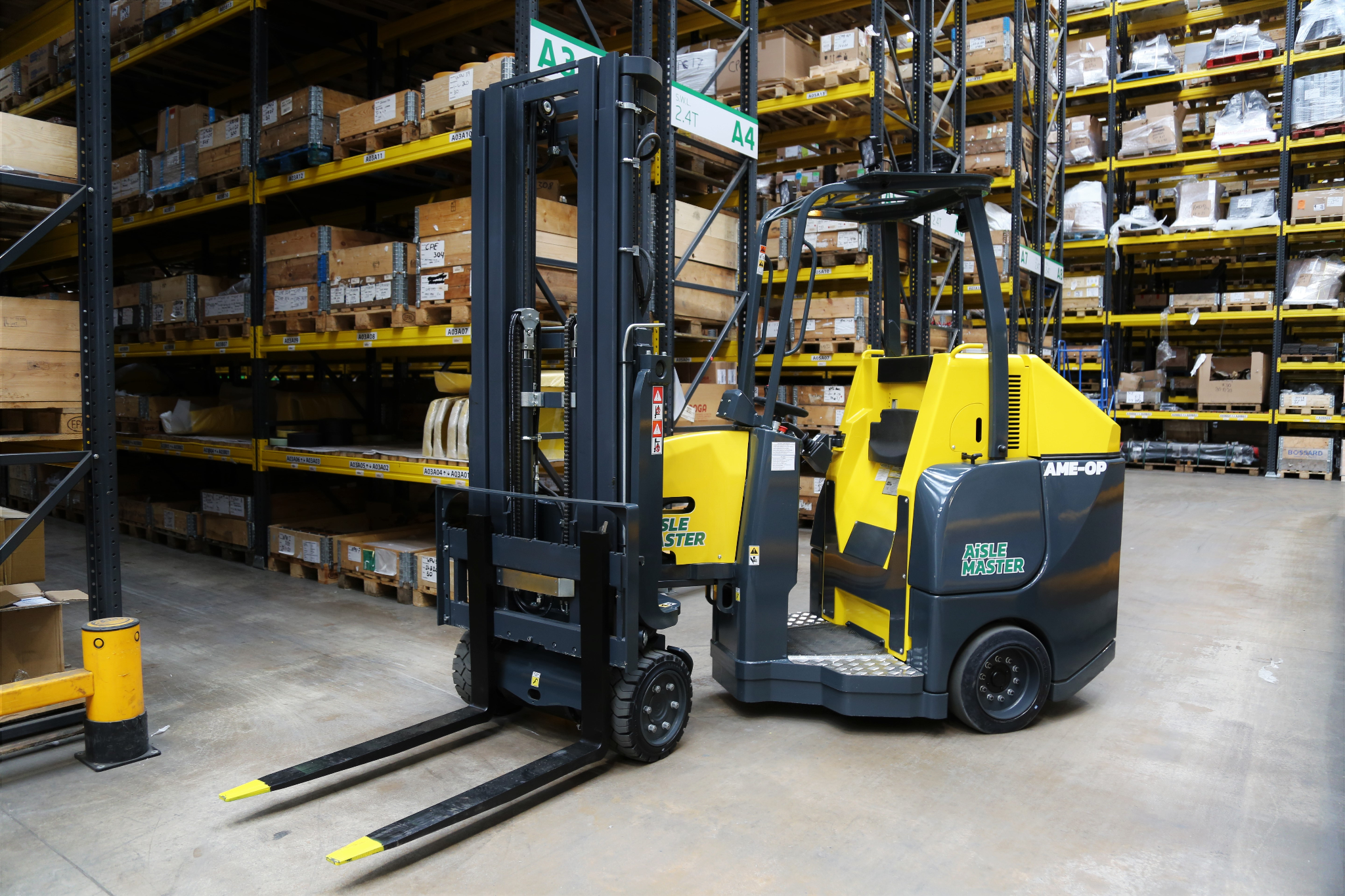 maximize-warehouse-efficiency-with-aisle-master-solutions