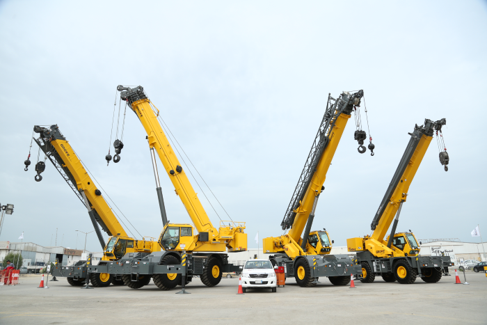 10 Safety and Planning Checks Before Booking a Crane Rental in Saudi Arabia