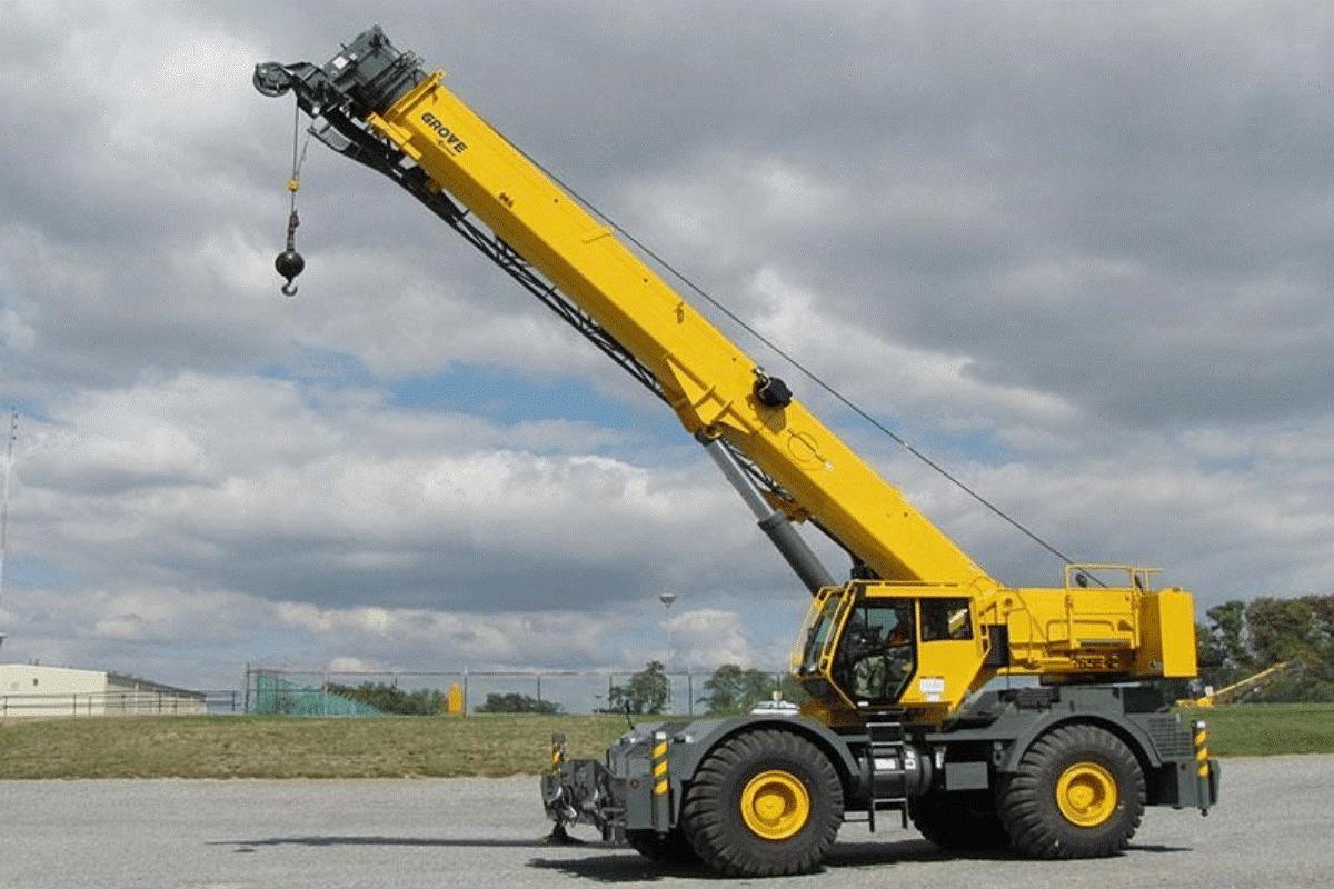 All-Terrain Cranes vs. Rough Terrain Cranes: Which Does Your Saudi Project Need?