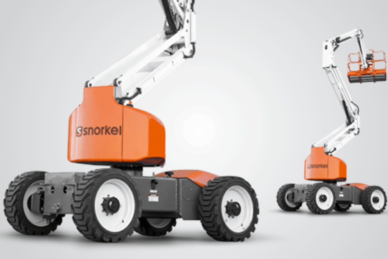 Choosing Between Straight and Articulated Boom Lifts: Key Factors