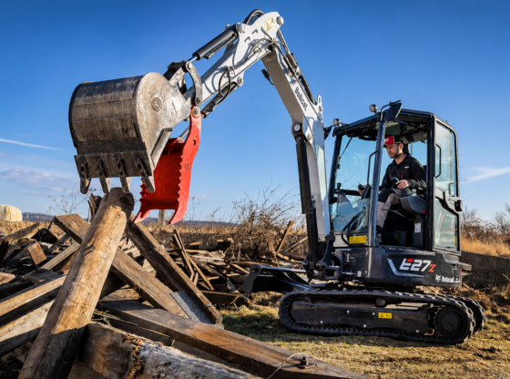 Heavy equipment rental companies in dubai