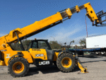 The Complete Guide to Manlift Equipment in the UAE