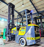 When Space Meets Strength: Solving Complex Warehouse Challenges with Aisle Master AF & WR4